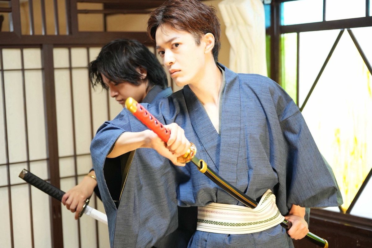 あすきー tweet media