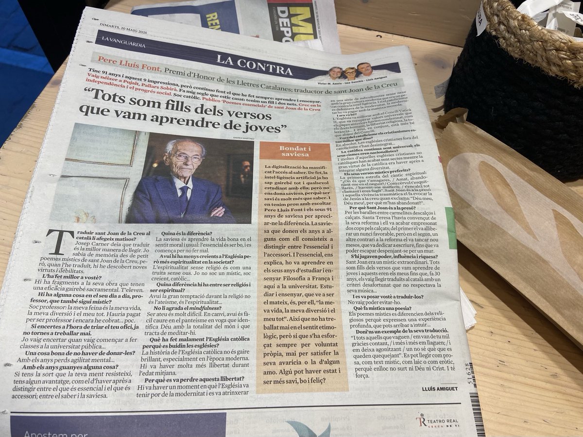 Quan vas a comprar el pa de bon matí i #LaContra de ⁦<a href="/LaVanguardia/">La Vanguardia</a>⁩ et convida a esmorzar un bon pensament 👇🏻⁦<a href="/FJoanMaragall/">Fundació Joan Maragall</a>⁩ ⁦<a href="/FragmentaEd/">Fragmenta Editorial</a>⁩