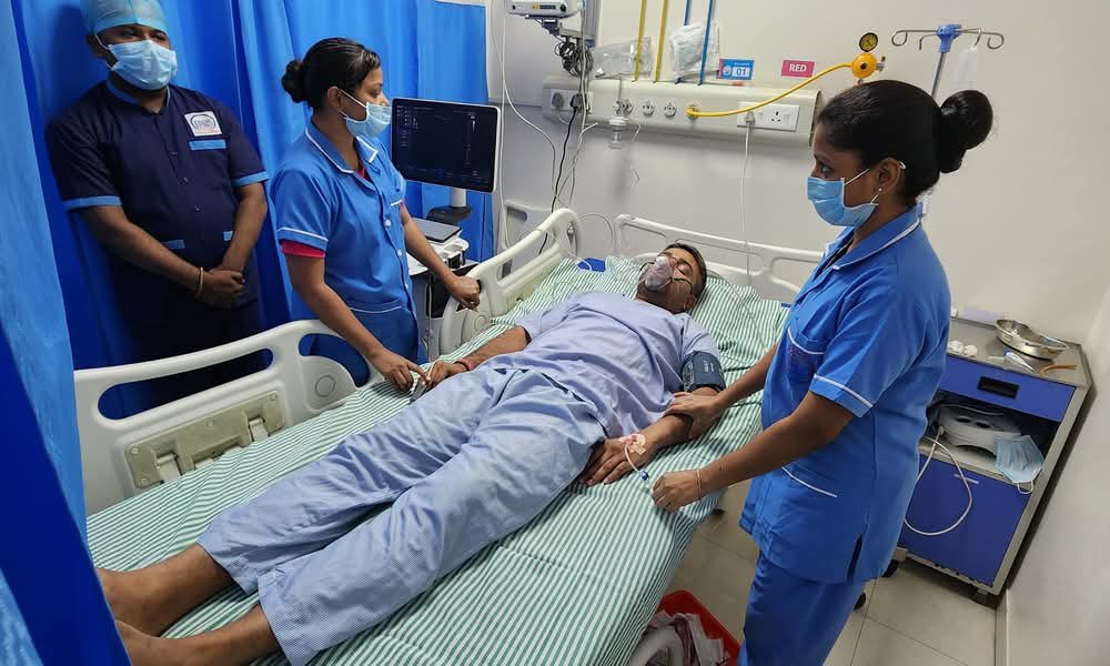 इस बाबाशीर ऑफ बिहार को कोन पेल दिया भाई 😆😂
इसकी भड़वा गिरी सब जान चुके है सब नौटंकी करता है ये बस एक पार्टी का दलाल है और कुछ नहीं 

इसे sc st OBC से नफरत है और पिलाई होनी थी पिछवाड़ा तोड़ दिया जाना था