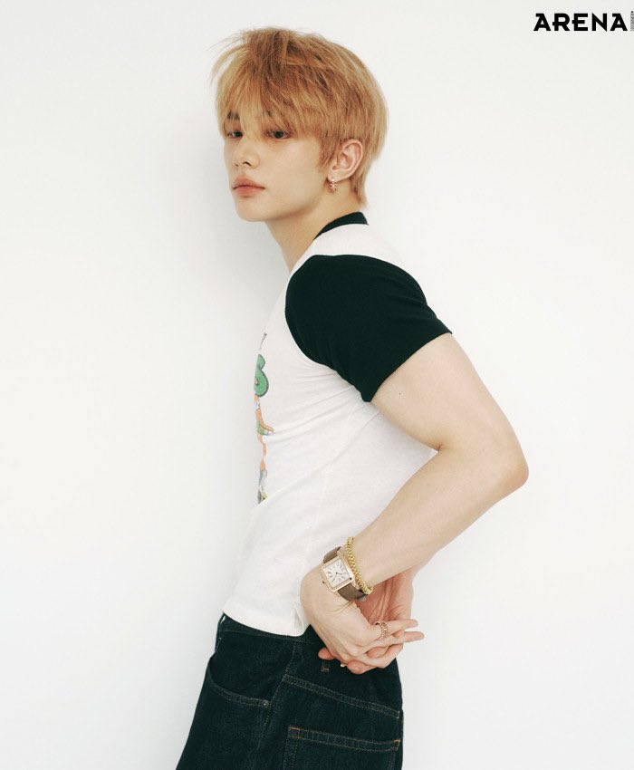 viraltakes's tweet photo. Hyunjin of Stray Kids looks amazing for Arena Korea and Cartier. https://t.co/pRBELiCMyk