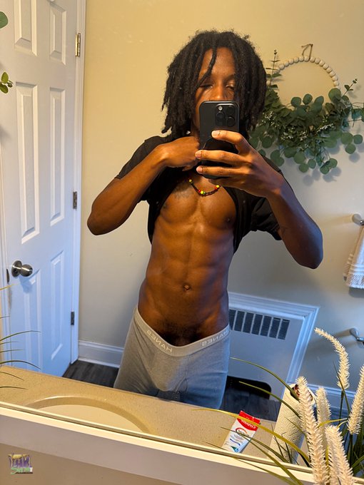 Yak Sippin Entertainment - 1 pic. 🍆🍆🍆 https://t.co/3dIcSiTghN