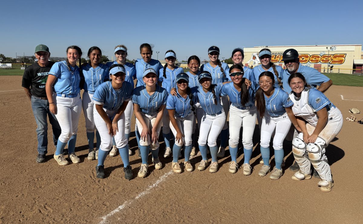 OC Sports Zone (@ocsportszone) on Twitter photo IRVINE SOFTBALL TEAM ADVANCES TO QUARTERFINAL ROUND OF CIF PLAYOFFS WITH ROAD VICTORY
CLICK LINK:
ocsportszone.com/irvine-softbal… <a href="/OCSportsZone/">OC Sports Zone</a> <a href="/irvine_softball/">Vaqueros Softball</a> <a href="/JAC0BRAM0S/">Jacob Ramos</a> <a href="/adamkuninsports/">Adam Kunin</a> <a href="/IHSVaqueros/">IHSVaqueros</a> <a href="/TimBurtIrvine/">Tim Burt</a> <a href="/thebaus/">markbausman</a> IRVINE SOFTBALL TEAM ADVANCES TO QUARTERFINAL ROUND OF CIF PLAYOFFS WITH ROAD VICTORY
CLICK LINK:
ocsportszone.com/irvine-softbal… <a href="/OCSportsZone/">OC Sports Zone</a> <a href="/irvine_softball/">Vaqueros Softball</a> <a href="/JAC0BRAM0S/">Jacob Ramos</a> <a href="/adamkuninsports/">Adam Kunin</a> <a href="/IHSVaqueros/">IHSVaqueros</a> <a href="/TimBurtIrvine/">Tim Burt</a> <a href="/thebaus/">markbausman</a>