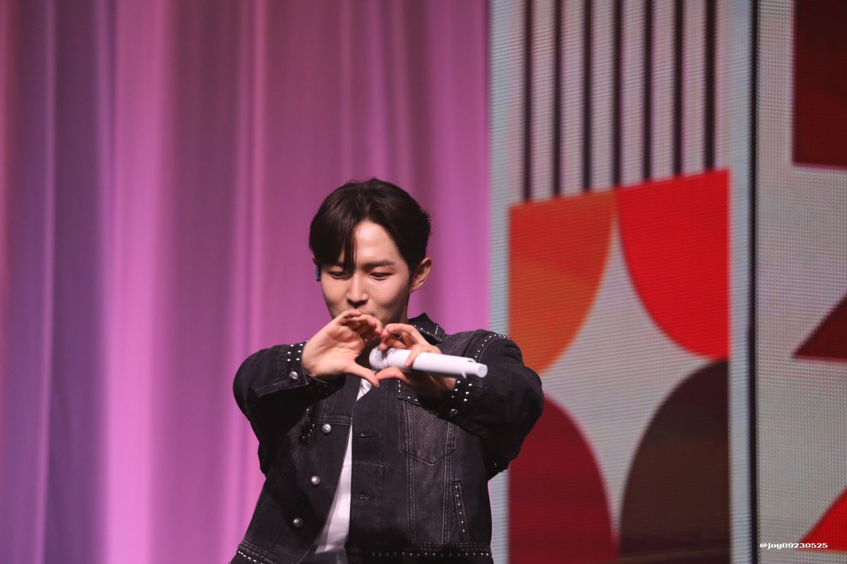 joy09230525's tweet photo. 째니 콘서트 보고싶다.. 사랑해 ~

240427 Wind Tale

#김재환_솔로데뷔_6주년_축하해
#6th_Anniversary_KIMJAEHWAN #김재환 #KIMJAEHWAN https://t.co/a16znq7jgD