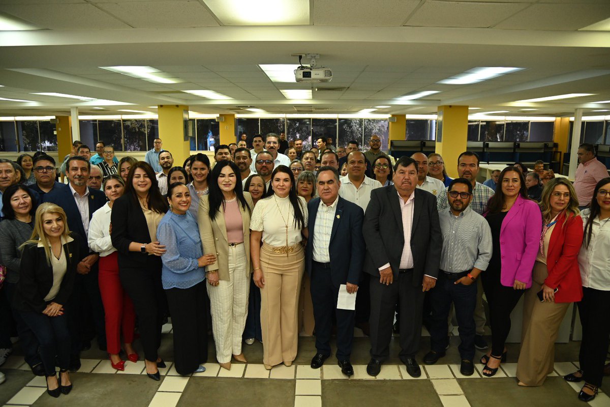 La  Universidad Autónoma de Sinaloa dirigida por nuestro rector Dr. <a href="/jesusmaduena/">Jesús Madueña Molina</a>  da inicio a la Evaluación al Desempeño del Personal Docente de la UAS, Periodo 2025-2026. 
¡ Comenzamos ! 

#uas
#ConVisionDeFuturo2025
#Sinaloa