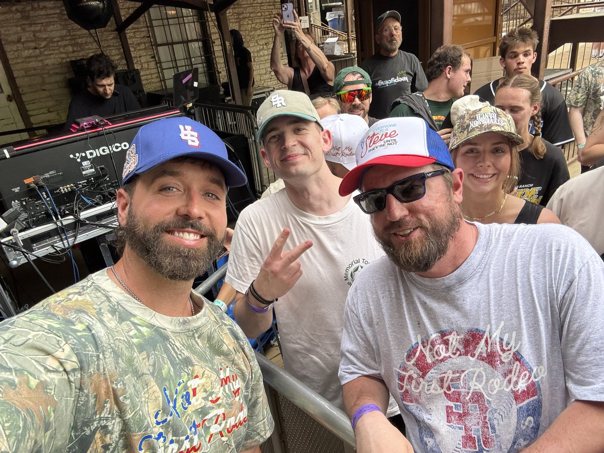 UWOkid87's tweet image. “How many come ups til it’s destiny,
How many come ups til it’s meant to be,
I hear them talkin, that don’t get to me
That ain’t shit to me”
Sick seeing the 🐐 @justmike in Austin over the weekend!
Bracelet season starts next week in Vegas! ♠️♥️♣️♦️