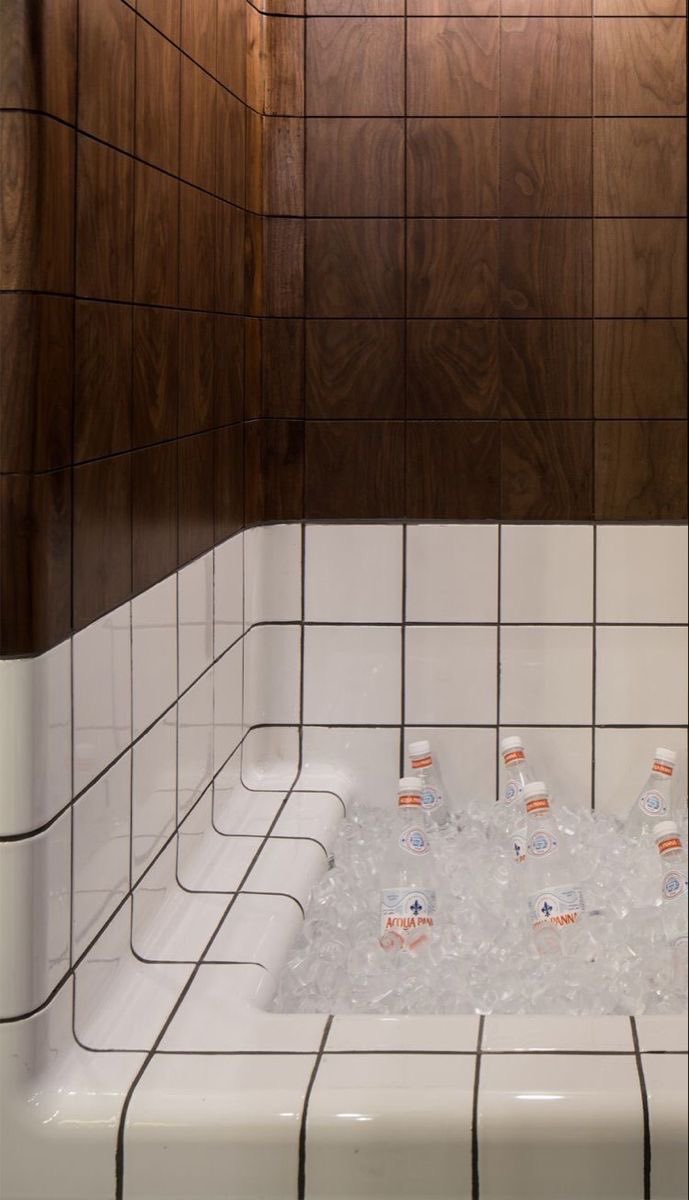 itsRomBom's tweet photo. bathroom inspo https://t.co/AmGYsCf1Zn