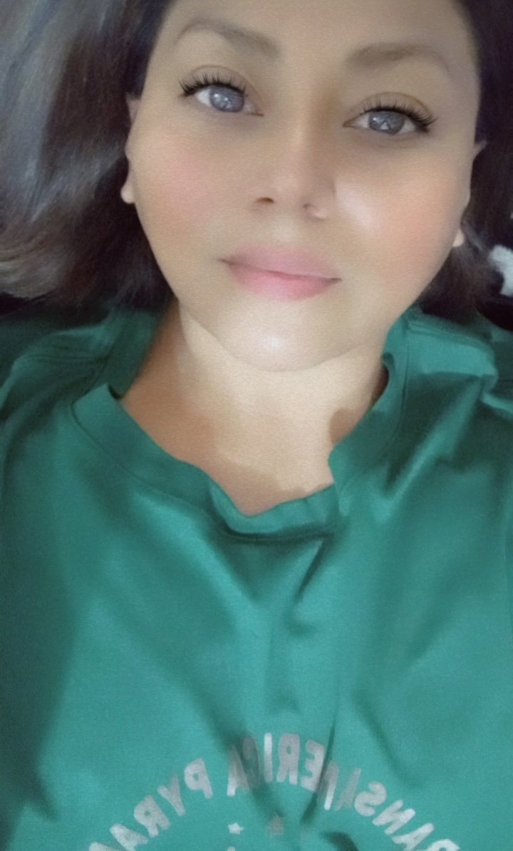 Good evening, my dear friends, how are you?
I've missed you. I'm sorry I won't be with you much longer. My health isn't improving.
I love you very much, my dear friends.
#lucybellofficial