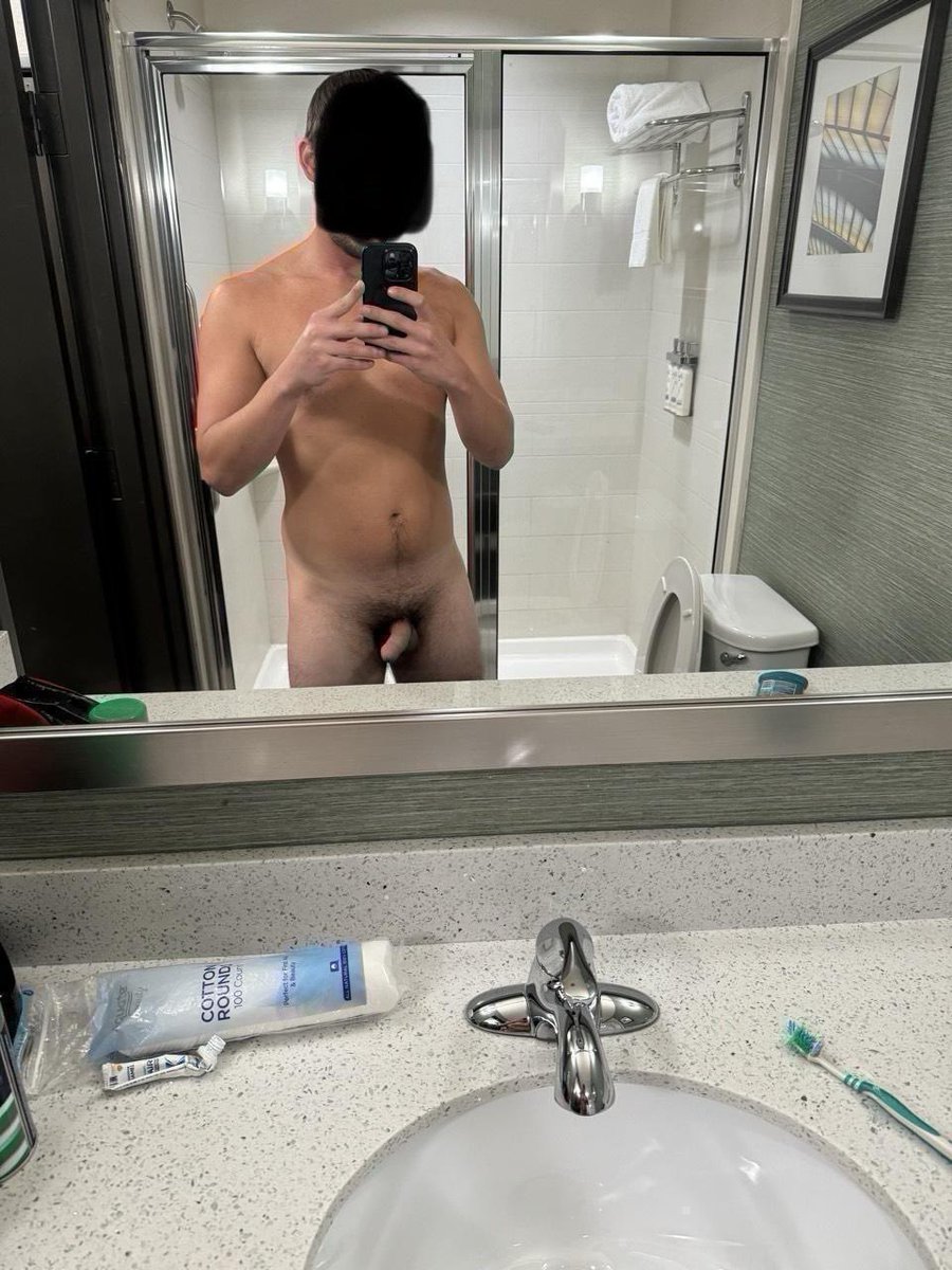 collegeD23's tweet photo. Anyone  #horny?? https://t.co/PEkNyF2T8A