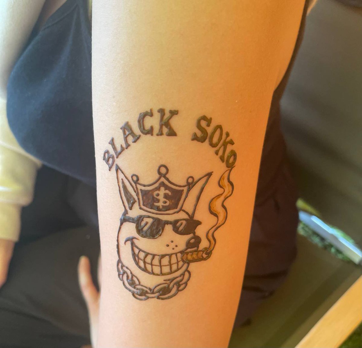 We Love BLACK SOKO🖤

#black__soko #meme #nft 
#hennatattoo
