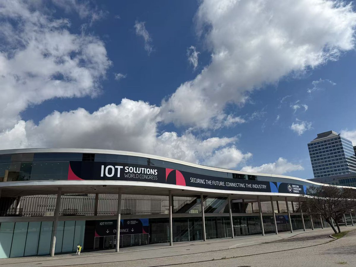 SILION TECH Shines at IoT Solutions World Congress 2025: A Powerful Display of RFID Technology Innovation

To get to know our experience in IOTWC 2025 click on below link.

en.silion.com.cn/portal/article…

#iotswc2025 #iotswc #iotsolutionsworldcongress #exhibition #siliontech