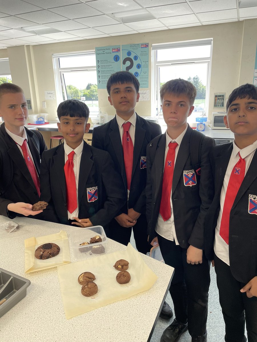 S2 food product development. Developing the recipe of a basic sweet snack. Delicious cookies boys! 👨‍🍳🌟😁