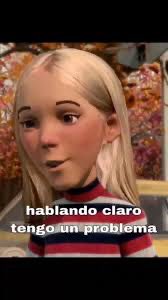 mi mamá me preguntó si conocía la banda “dos litros” me quedé ?? debo ser una vieja meada que ya no conozco lo nuevo cool y al final era YOUNG MIKO