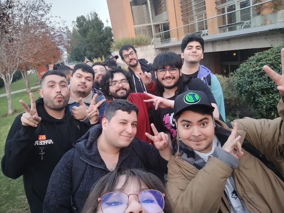 TenienteDan64's tweet image. 4-3 Top 64 (50/131) en el regional de Santiago
No se logro dia 2 pero me voy contento con el desempeño del equipo, siempre agradecido igual de poder compartir tiempo con mis amigos!