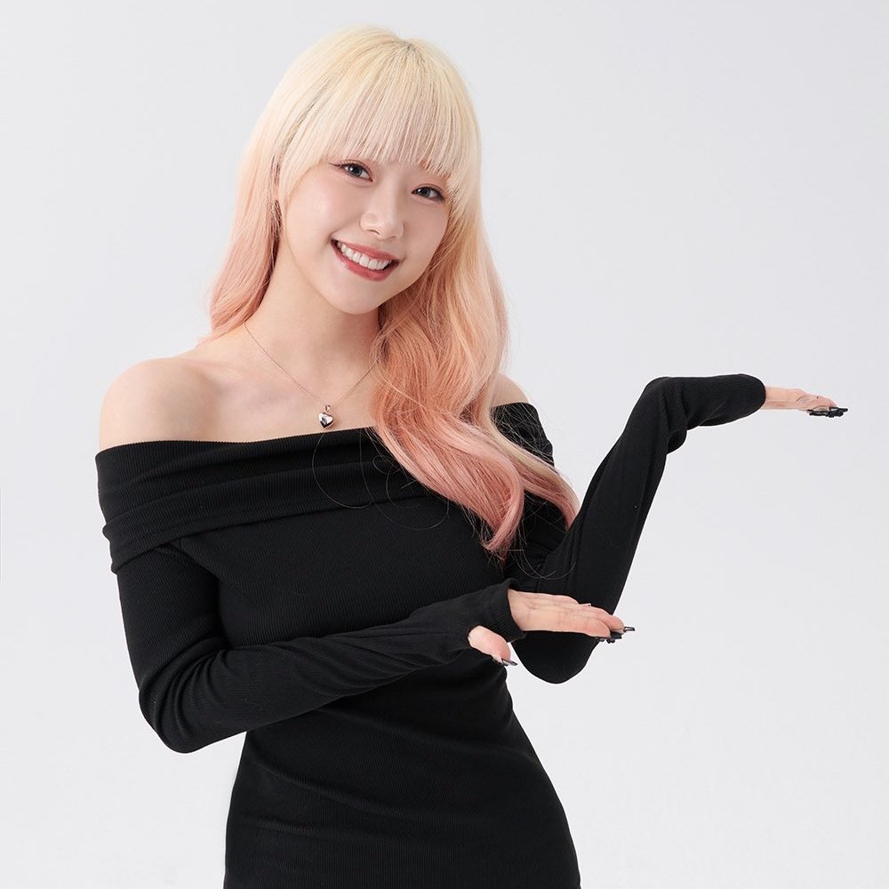 cignaturevids's tweet photo. Jeewon and Sei (Former Weki Meki Member) are following each other on Instagram.

Both of them acted on 'Our Love Traingle' last year. https://t.co/PW8A6yHBDY