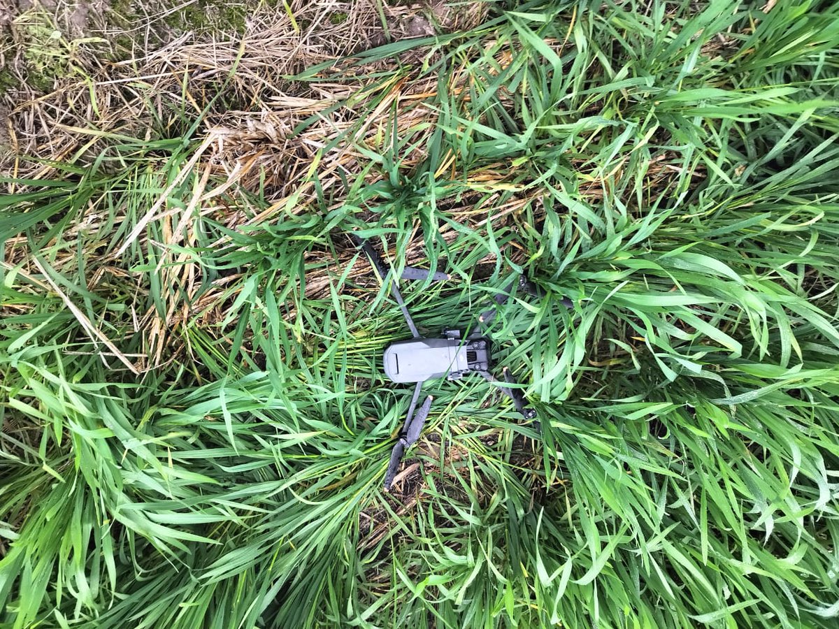 PatelRahul98's tweet image. 🛑 Drugs. 💣 Explosives. 🔫 Weapons.
BSF stopped them all—100 drones, 111 kg heroin, and more.
#AlertBSF #TejRan
#BSFDroneslayers
#IndianBorderSecurity
#IndoPakBorder