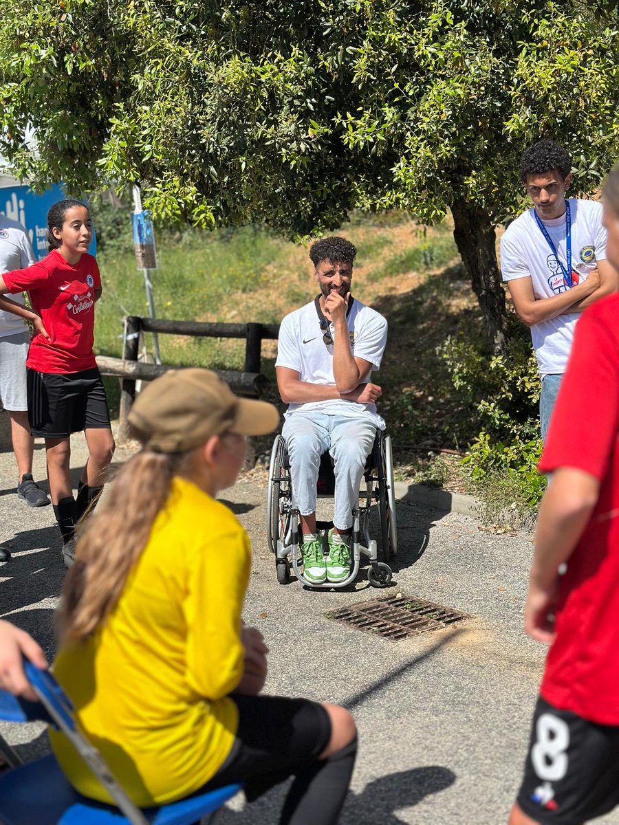 Les élèves des métiers de l’accueil ont participé au grand rendez-vous du football féminin et solidaire avec ⁦<a href="/solidarsport/">Solidarsport</a>⁩ et le ⁦⁦<a href="/FCMougins/">FC Mougins</a>⁩
Ateliers de sensibilisation au handicap avec  Une marraine d’exception, Camille Audibert.