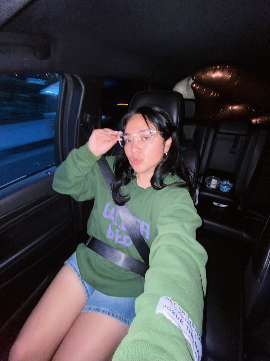uwuconcepcion's tweet photo. Birthday dump 📸 https://t.co/6qBYSditk5