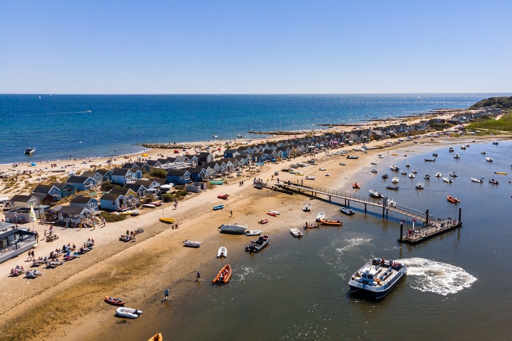 Mudeford Spit from above! 😍 #LoveBournemouth #LoveXchurch