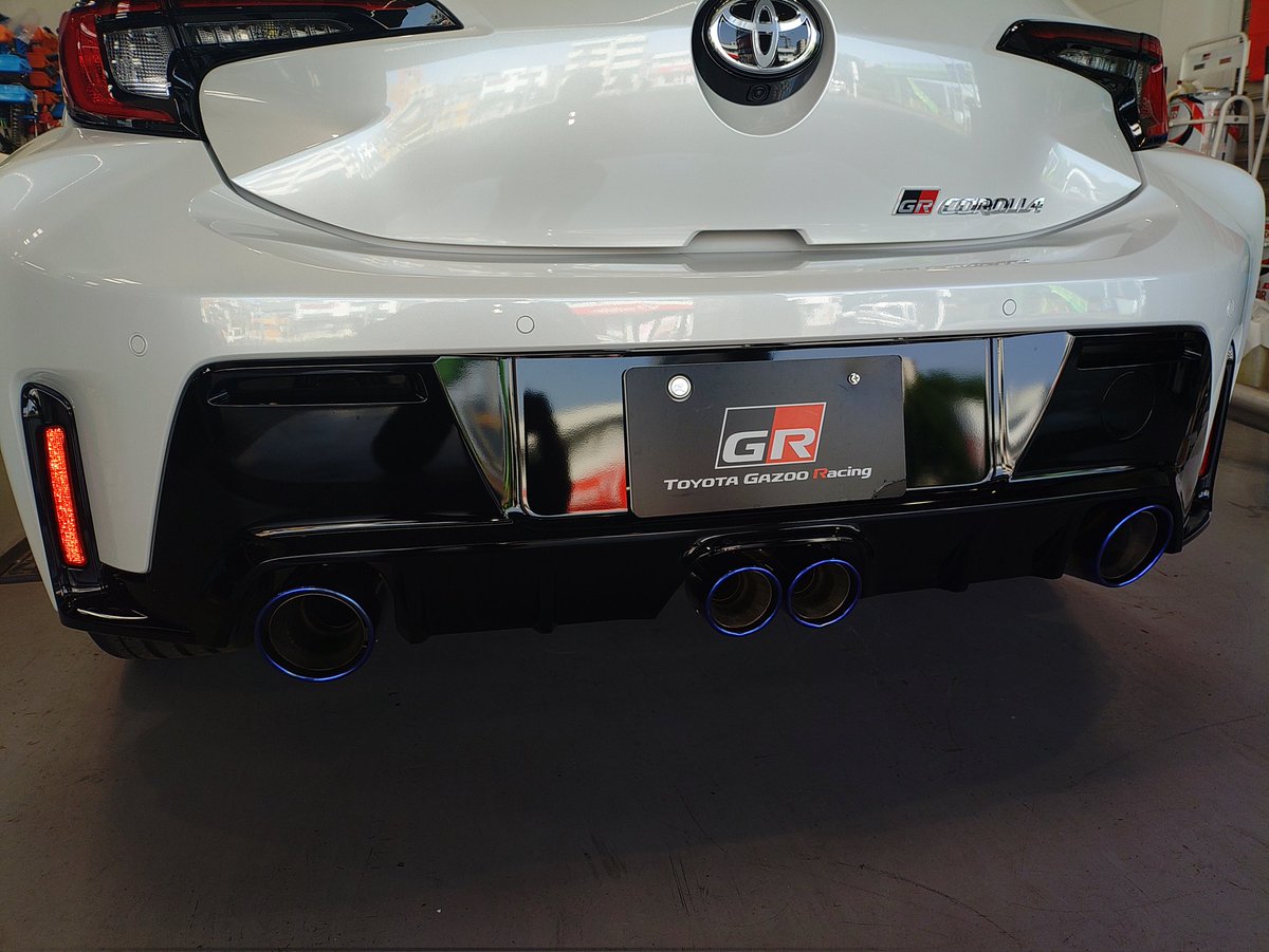 A’PEXiさんから、GRカローラ(DAT)Gen3用のN1 evolution Extremeお借り出来ましたので、早速当店展示車両に取り付けლ⁠(⁠^⁠o⁠^⁠ლ⁠)
しばらくお借りしていますので、ご来店お待ちしております。
#APEXi #GRカローラ #GRCorolla　#GRガレージ　#GRGRGarageさいたま中央