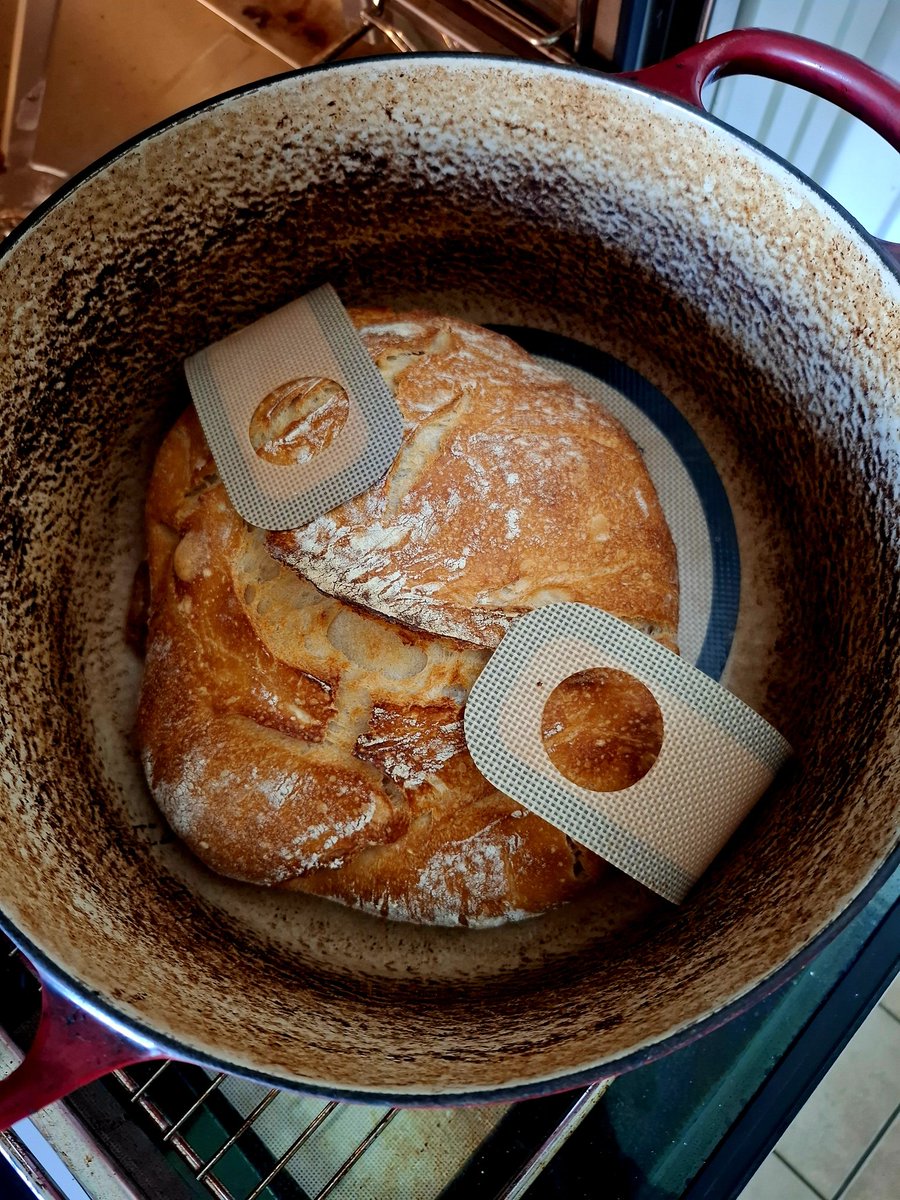 GrunzeugD's tweet image. #earlymorningbake

Wenn die Kinder kein Jausrnbrot mehr haben.... 😄

#painrustique