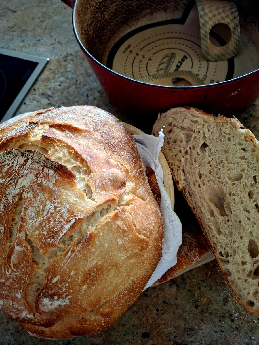 GrunzeugD's tweet image. #earlymorningbake

Wenn die Kinder kein Jausrnbrot mehr haben.... 😄

#painrustique