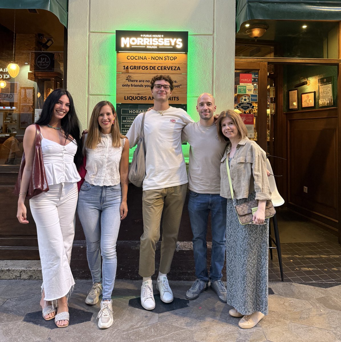 Equipo de Investigación en Salud Mental (@ugcsm_ibimahreg) on Twitter photo Nuestro equipo <a href="/_ibima/">IBIMA Plataforma BIONAND</a> en el evento internacional <a href="/pintofscienceES/">Pint of Science ES</a> apoyando la divulgación científica en los bares de la ciudad de Málaga. Nuestro equipo <a href="/_ibima/">IBIMA Plataforma BIONAND</a> en el evento internacional <a href="/pintofscienceES/">Pint of Science ES</a> apoyando la divulgación científica en los bares de la ciudad de Málaga.