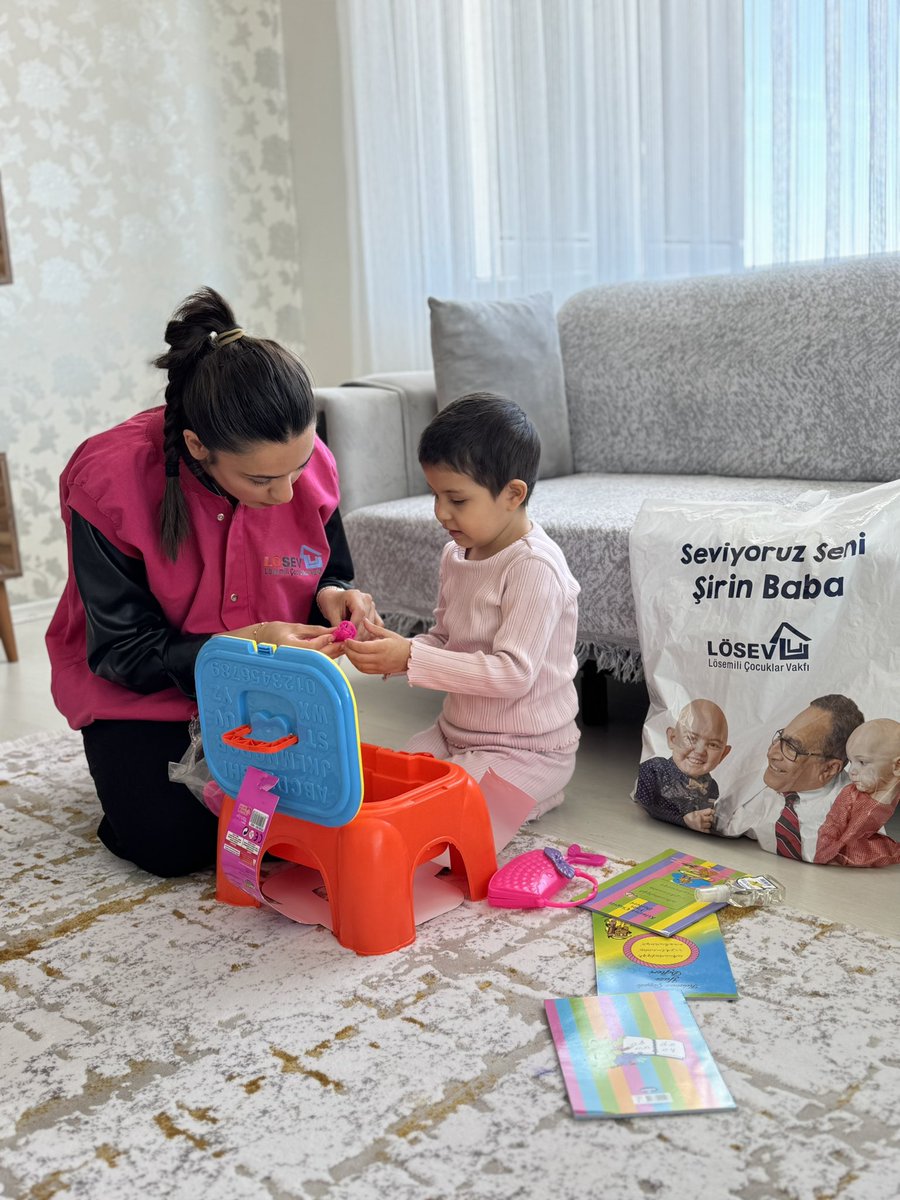 Bu hafta da LÖSEV ile umut ve mutluluk dağıtıyoruz 🥰 
📍Elâzığ 
#HerKurbanLösemiliÇocuklaraCan <a href="/losev1998/">LÖSEV</a>