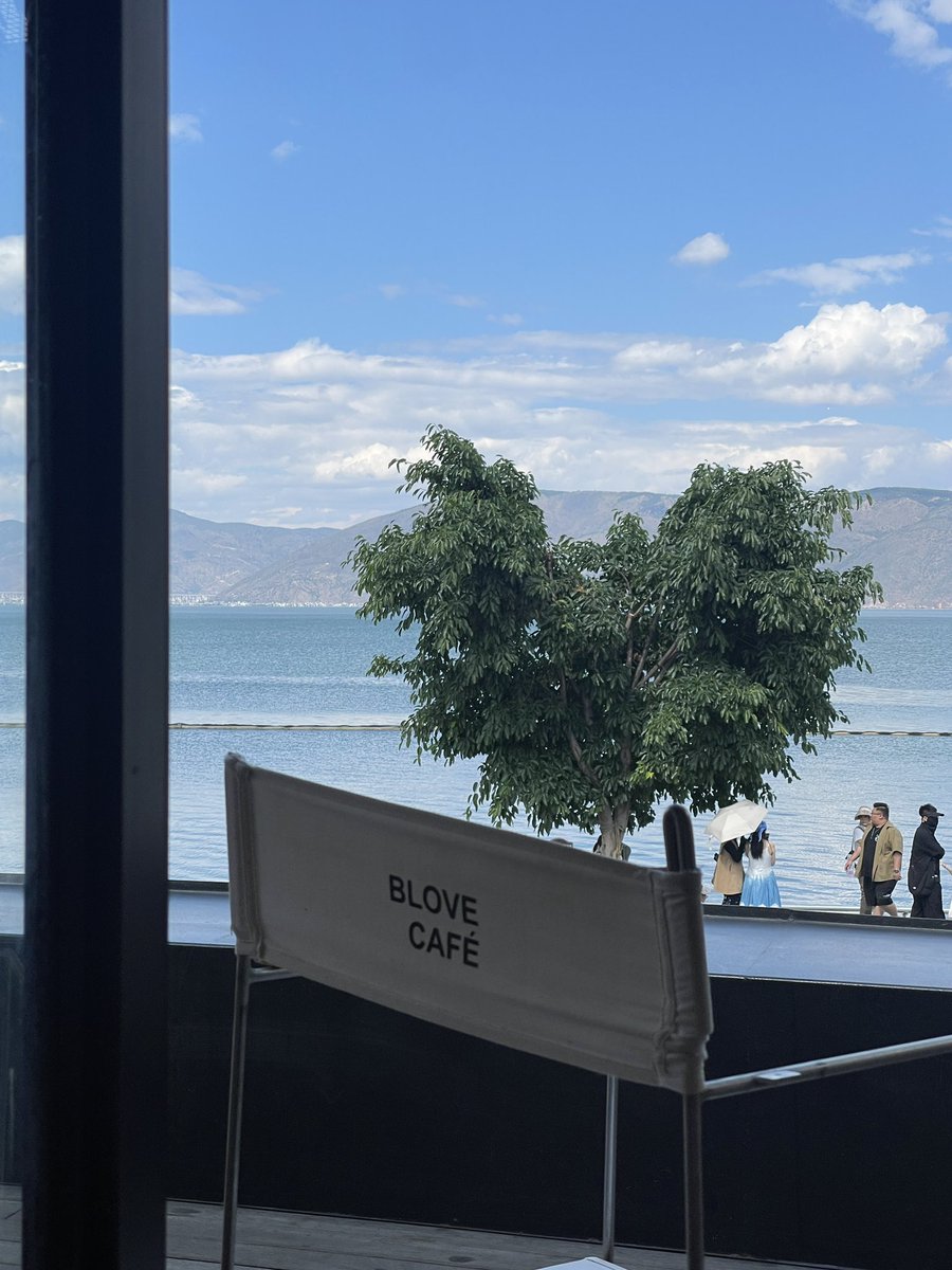 今天是知性美女

#les #女同性恋 #女同