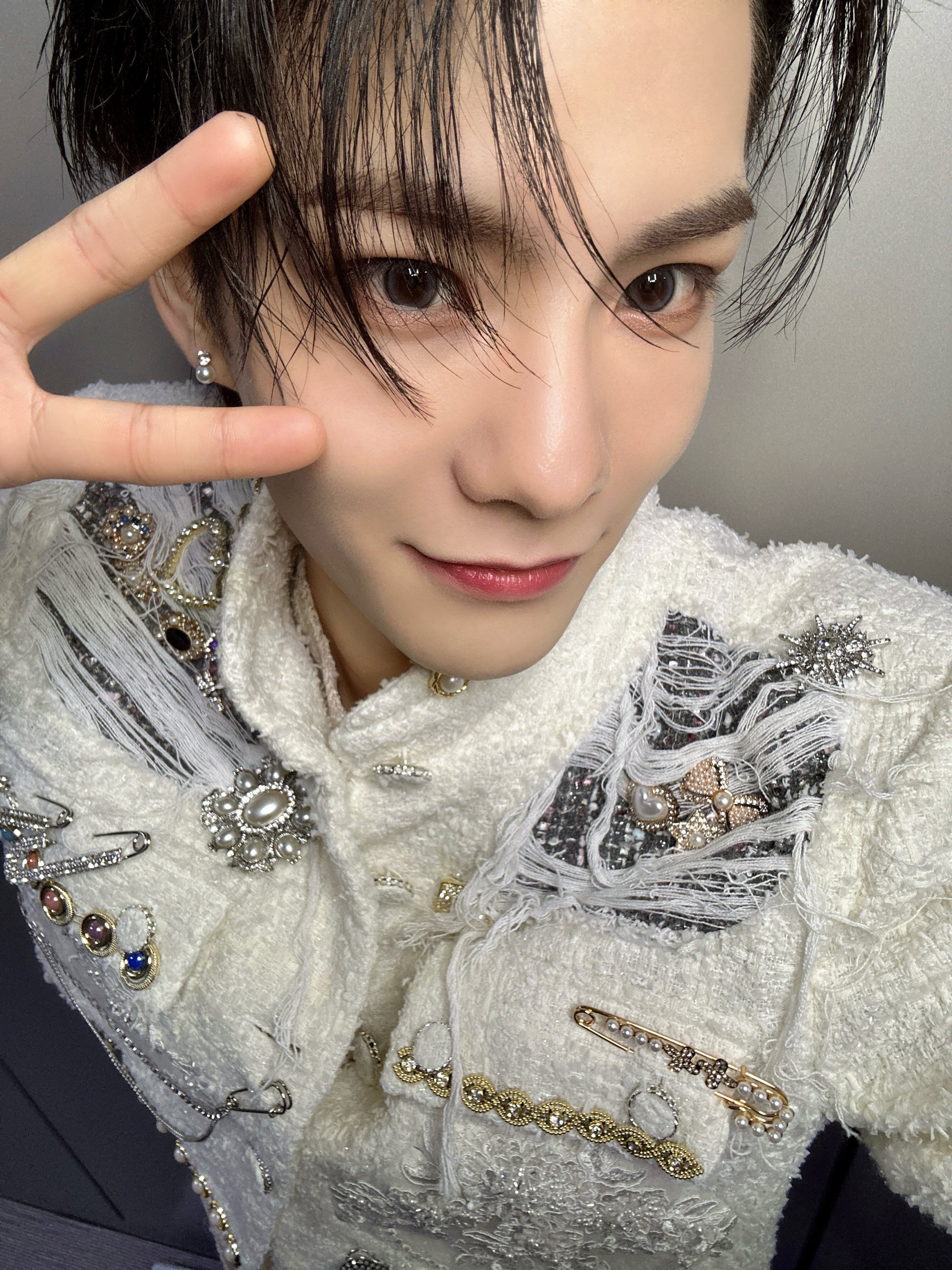 DXTEEN Level Up サイン入りフォトブック　谷口太一 taichi_WR3tOyI5.jpg