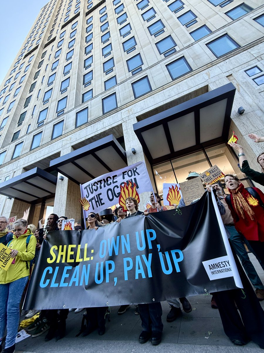 Amnesty UK (@amnestyuk) on Twitter photo It might be paradise in the Shell AGM
But, it’S HELL in the Niger Delta
<a href="/AmnestyUK/">Amnesty UK</a>, <a href="/fossilfreeLDN/">Fossil Free London</a>, Justice4Nigeria & many others gathered outside Shell HQ this morning to remind the company of their outstanding task in the Niger Delta.
While shareholders drink champagne at It might be paradise in the Shell AGM
But, it’S HELL in the Niger Delta
<a href="/AmnestyUK/">Amnesty UK</a>, <a href="/fossilfreeLDN/">Fossil Free London</a>, Justice4Nigeria & many others gathered outside Shell HQ this morning to remind the company of their outstanding task in the Niger Delta.
While shareholders drink champagne at