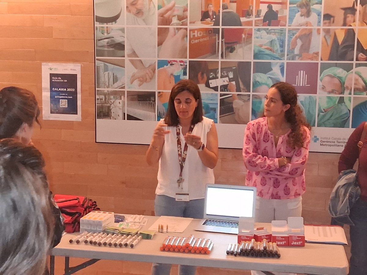 🌳CAMFiC (@camfic) on Twitter photo Cloenda del #MatíAl·lèrgiaBellvitge amb dos tallers pràctics sobre el maneig de l’anafilaxi i la via aèria superior, coordinat per Gustavo Molina amb un gran equip multidisciplinari de <a href="/hbellvitge/">Hospital Universitari Bellvitge | HUB</a> Gràcies a totes i tots per fer possible aquesta IX edició! Cloenda del #MatíAl·lèrgiaBellvitge amb dos tallers pràctics sobre el maneig de l’anafilaxi i la via aèria superior, coordinat per Gustavo Molina amb un gran equip multidisciplinari de <a href="/hbellvitge/">Hospital Universitari Bellvitge | HUB</a> Gràcies a totes i tots per fer possible aquesta IX edició!