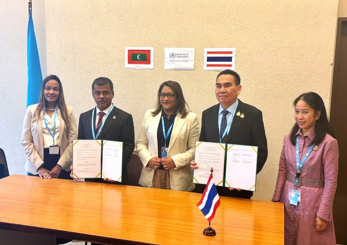 World Health Organization South-East Asia (@whosearo) on Twitter photo #Maldives 🇲🇻 and #Thailand 🇹🇭 signed an MoU to strengthen, promote and develop cooperation and collaboration in health.
<a href="/WHOSEARO/">World Health Organization South-East Asia</a> Regional Director <a href="/drSaimaWazed/">Saima Wazed</a> lauded the collaboration, highlighting its benefit to people of both countries and example to the Region and the #Maldives 🇲🇻 and #Thailand 🇹🇭 signed an MoU to strengthen, promote and develop cooperation and collaboration in health.
<a href="/WHOSEARO/">World Health Organization South-East Asia</a> Regional Director <a href="/drSaimaWazed/">Saima Wazed</a> lauded the collaboration, highlighting its benefit to people of both countries and example to the Region and the
