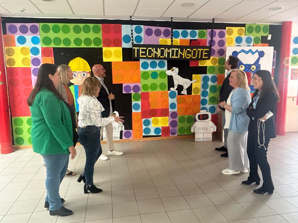 FAPA Giner Ríos (@fapa_giner_rios) on Twitter photo Visita de consejería de Educación y <a href="/FAPA_Giner_Rios/">FAPA Giner Ríos</a> al CEIP Antonio Mingote de Alcalá de Henares
Proyecto tecnológico que suma a un gran proyecto educativo donde el alumnado es el centro del aprendizaje
🤖🪁🤗🏫
Enhorabuena AMPA y CEIP Antonio Mingote
fapaginerdelosrios.org/gestion/calend… Visita de consejería de Educación y <a href="/FAPA_Giner_Rios/">FAPA Giner Ríos</a> al CEIP Antonio Mingote de Alcalá de Henares
Proyecto tecnológico que suma a un gran proyecto educativo donde el alumnado es el centro del aprendizaje
🤖🪁🤗🏫
Enhorabuena AMPA y CEIP Antonio Mingote
fapaginerdelosrios.org/gestion/calend…
