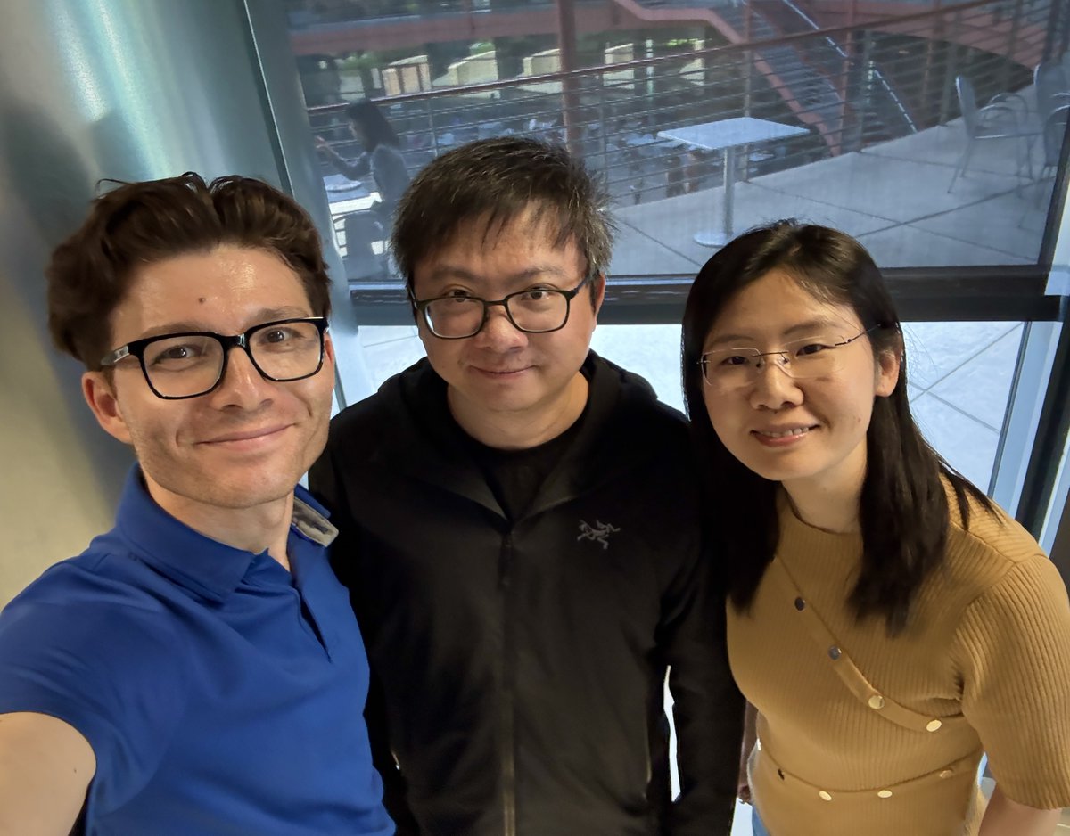Time to celebrate two more postdoctoral fellows from the Pasca lab who are departing this month to start their own groups– at Johns Hopkins and in Shanghai. 

Warmest congratulations Xiao Yang and Jin Hao, and all the best in the next phase! 

Traditional selfie at our lab party