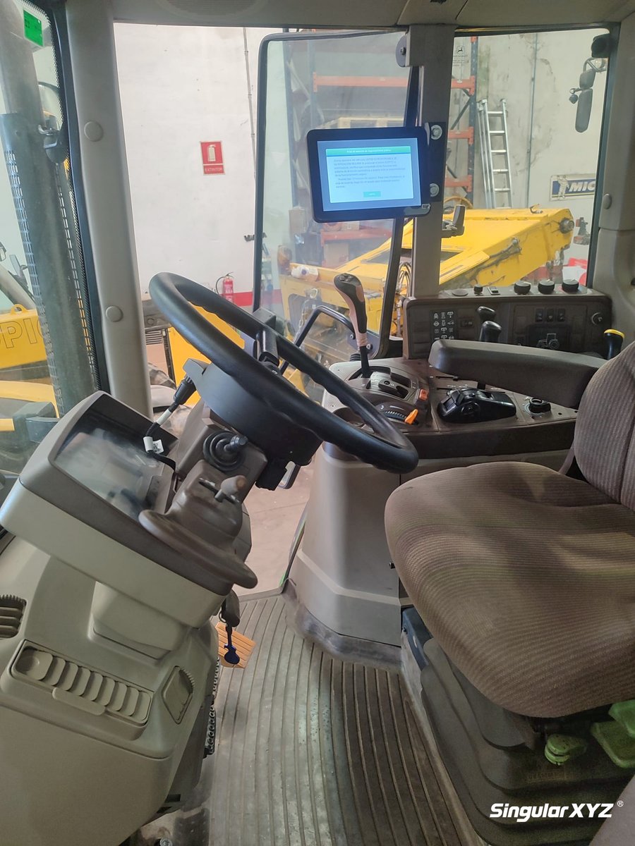 SingularXYZ_Ag's tweet photo. Inside the Cab with SAgro200 Autosteer System - Take a closer look from the driver’s seat:
🖥️Full-screen console tablet for easy control &amp; real-time monitoring
🕹️Manual switch for quick auto-steering activation
🔄High-torque electric steering wheel for centimeter-level accuracy https://t.co/68k5HbaScc