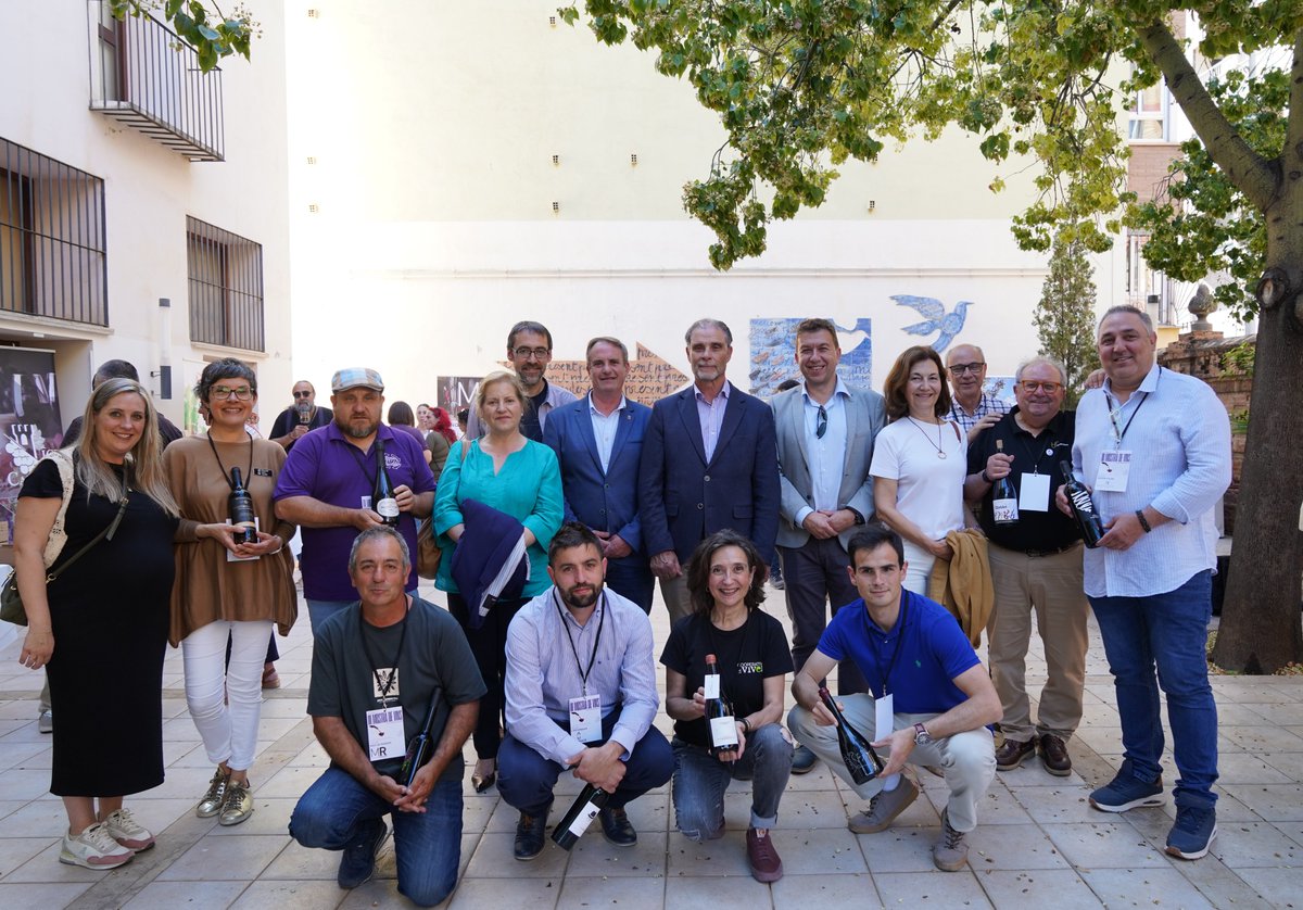 AgroNews Comunitat Valenciana (@agronewscv) on Twitter photo Els vins de la <a href="/IGPcastello/">IGP Castelló 🍷</a> tornen a ser protagonistes amb el suport de la <a href="/dipcas/">Diputació de Castelló</a> en la Mostra
agronewscomunitatvalenciana.com/els-vins-igp-d… Els vins de la <a href="/IGPcastello/">IGP Castelló 🍷</a> tornen a ser protagonistes amb el suport de la <a href="/dipcas/">Diputació de Castelló</a> en la Mostra
agronewscomunitatvalenciana.com/els-vins-igp-d…