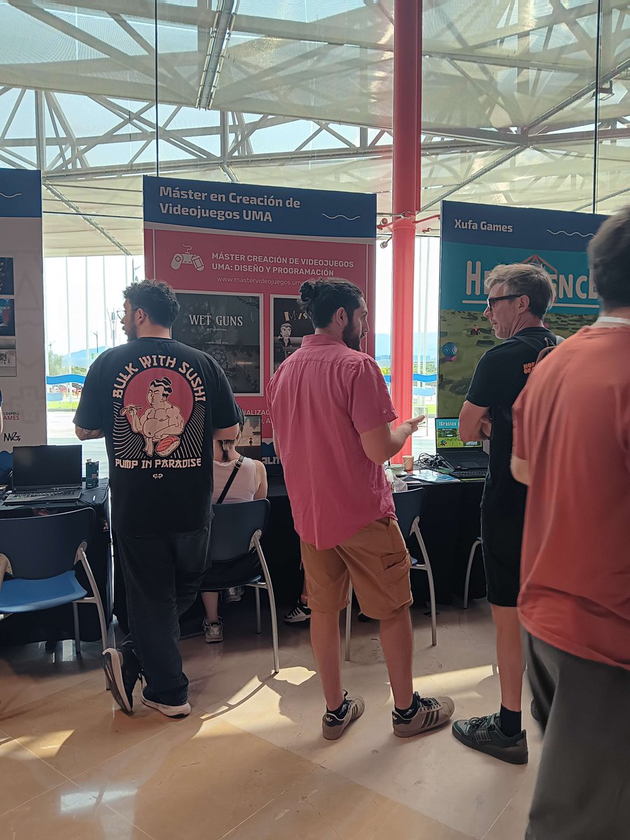 ¡Cómo disfrutamos! #Guadalindie25! Enhorabuena a la organización <a href="/guadalindie/">Guadalindie</a> Fotos nuestras y de nuestro estudiantado en el evento.

Info estudios Máster y Diploma (para estudiantes #cfgs): mastervideojuegos.uma.es

#Formación #online #presencial #gamedev #master #universidad