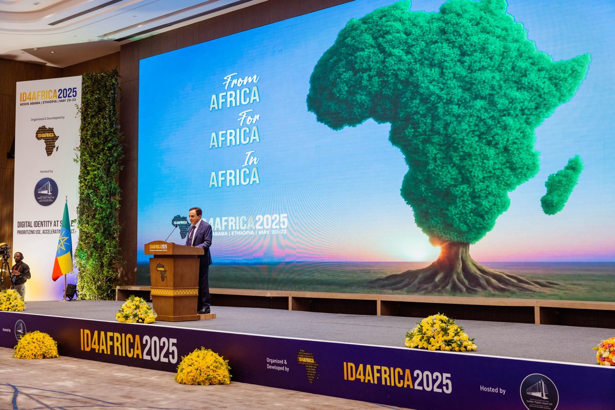 ID4Africa (@id4africa) on Twitter photo ID4Africa 2025 has begun!
We are honoured to have the event officially opened by H.E. <a href="/AbiyAhmedAli/">Abiy Ahmed Ali 🇪🇹</a>, Prime Minister of Ethiopia and strong opening words from our Executive Chairman Dr. Joseph J. Atick ID4Africa 2025 has begun!
We are honoured to have the event officially opened by H.E. <a href="/AbiyAhmedAli/">Abiy Ahmed Ali 🇪🇹</a>, Prime Minister of Ethiopia and strong opening words from our Executive Chairman Dr. Joseph J. Atick