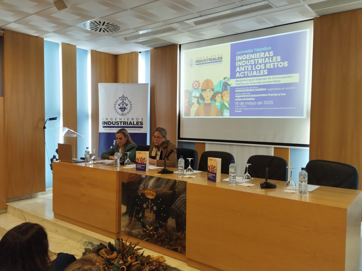 Agricultura, Ganadería y Desarrollo Sostenible (@agriculturaext) on Twitter photo 🟢<a href="/Junta_Ex/">Junta de Extremadura</a> defiende el papel crucial de las ingenieras industriales en la transición energética y reindustrialización de Extremadura
👉La DG de Industria, Energía y Minas, Raquel Pastor ha interveneido en la jornada organizada por el <a href="/ingenieros_ext/">Ingenieros_Ext</a>
🔗juntaex.es/w/ingenierias-… 🟢<a href="/Junta_Ex/">Junta de Extremadura</a> defiende el papel crucial de las ingenieras industriales en la transición energética y reindustrialización de Extremadura
👉La DG de Industria, Energía y Minas, Raquel Pastor ha interveneido en la jornada organizada por el <a href="/ingenieros_ext/">Ingenieros_Ext</a>
🔗juntaex.es/w/ingenierias-…