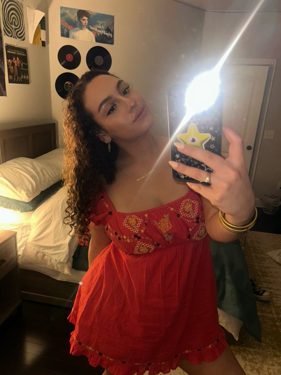 __444virgo's tweet image. I ❤️ WINGED EYELINER