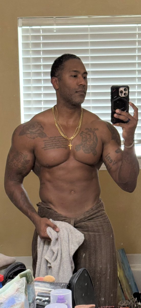 Splendourmothy tweet media