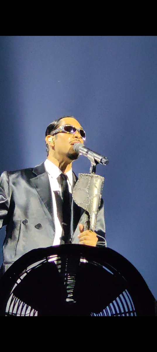 Buongiorno, Roma! Siete carichi e cariche per il concerto di sta sera? Il mio (👽) a Bologna è andato molto bene♥️
Ecco qualche still dai miei video!