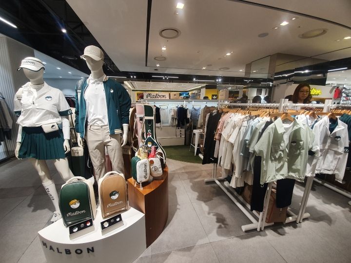 注目のお店】MALBON GOLF 新世界百貨店本店 新世界百貨店新館5階の
