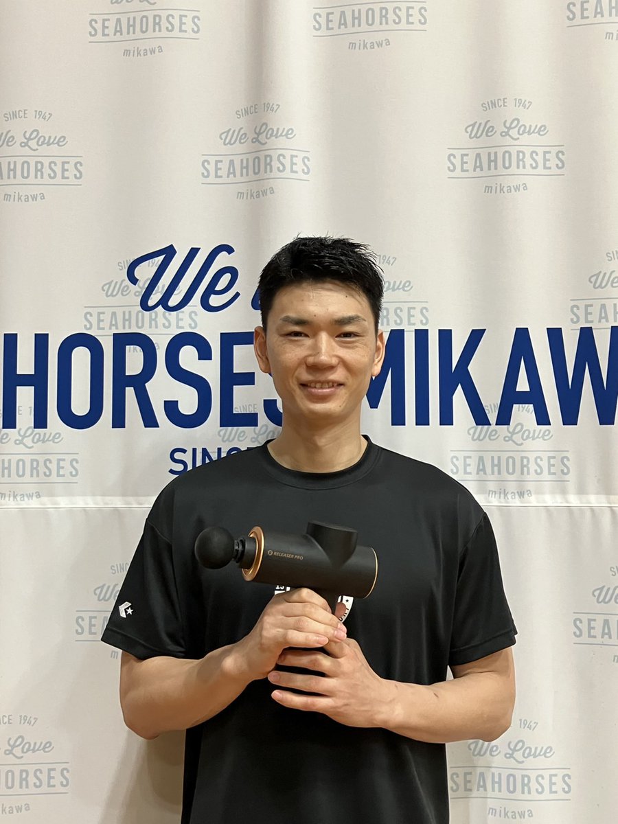 go_seahorses's tweet image. #シーホース三河 は、オフィシャルサプライヤー ＃uFit の製品を活用!!
こまめなケアができるuFit RELEASER Pro（筋膜リリースガン）の活用で、シーズンを戦い抜くことができました🔥
サポートありがとうございました😊

ufit.co.jp
@uFitOfficial 

#PR #石井講祐 #超えていけ