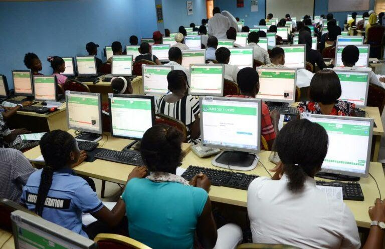 radionigeriahq's tweet image. South-East Reps caucus calls for cancellation of 2025 UTME  
#jamb2025 #Reps #RadioNigeria
 radionigeria.gov.ng/2025/05/20/sou…