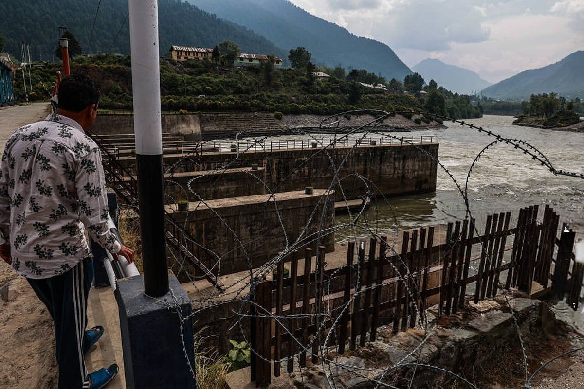 Himal Southasian (@himalistan) on Twitter photo #Pakistan’s paranoia over India suspending the #Indus Waters Treaty after the #Pahalgam attacks is unfounded, lacking an understanding of geography, hydrology or its water security, writes <a href="/Daanibhai/">Daanish Mustafa 🇵🇸 دانش مُصطفیٰ</a>: himalmag.com/politics/indus… #Pakistan’s paranoia over India suspending the #Indus Waters Treaty after the #Pahalgam attacks is unfounded, lacking an understanding of geography, hydrology or its water security, writes <a href="/Daanibhai/">Daanish Mustafa 🇵🇸 دانش مُصطفیٰ</a>: himalmag.com/politics/indus…