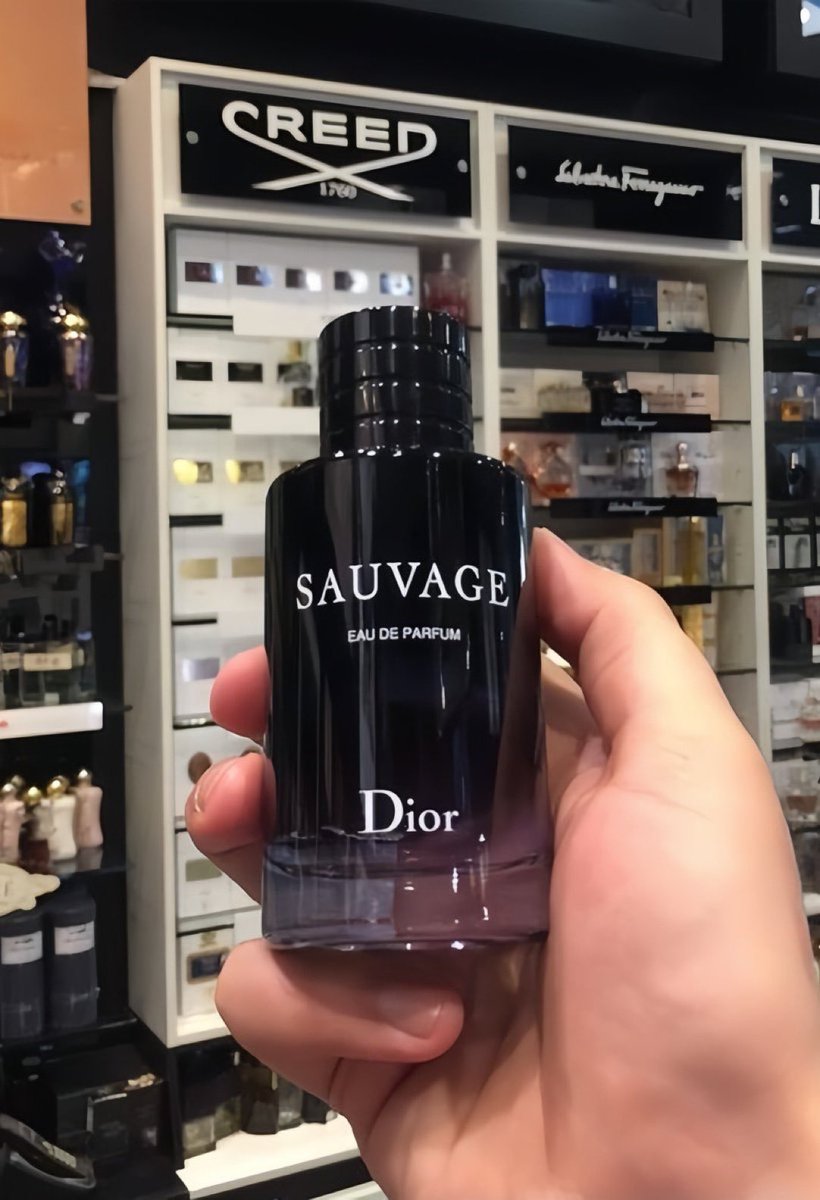 qtpilove's tweet photo. 7/8 lelaki dari 10 orang akan ada yang bersetuju cakap perfume ni best, maybe salah satu tu memang fav 👍

Here is the list of perfume 2025 yang akan jadikan lelaki nampak attractive, masculine atau sexy menggodahh 😝 hati2 — https://t.co/he6uBldWli