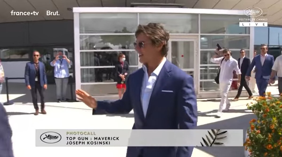 Dimanche, #TomCruise a donné 1 leçon de cinéma : exprimeo.fr/article/15588/…  : du spectacle divertissant pour le public selon des reliefs que seule une grande salle peut donner. Une mentalité éloignée d'artistes français grassement rémunérés pour des films à l'audience dramatique.