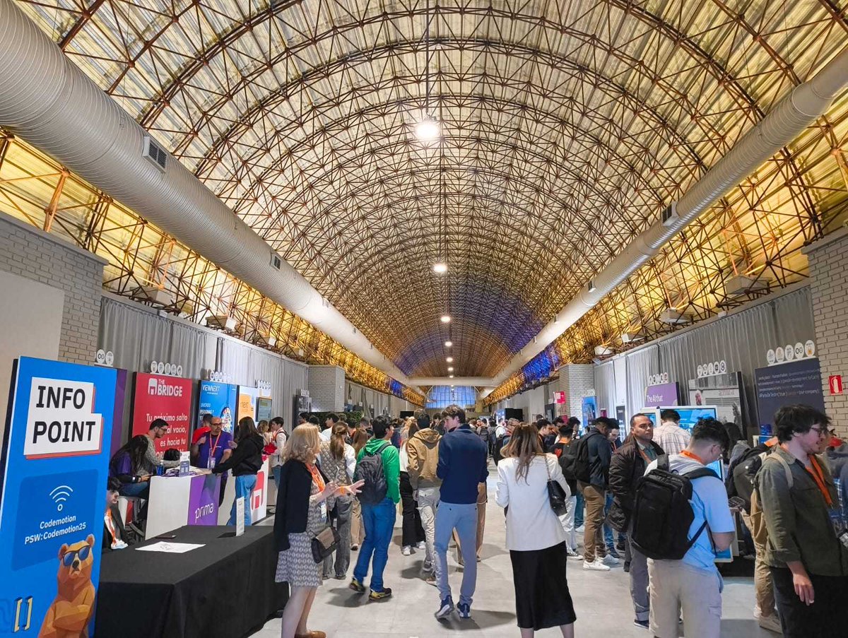 excentia's tweet image. ¡El equipo de excentia ya está en #CODEMOTION!

📸 Aquí algunas fotos del día. 

¡Si estás por allí, pásate a saludar!