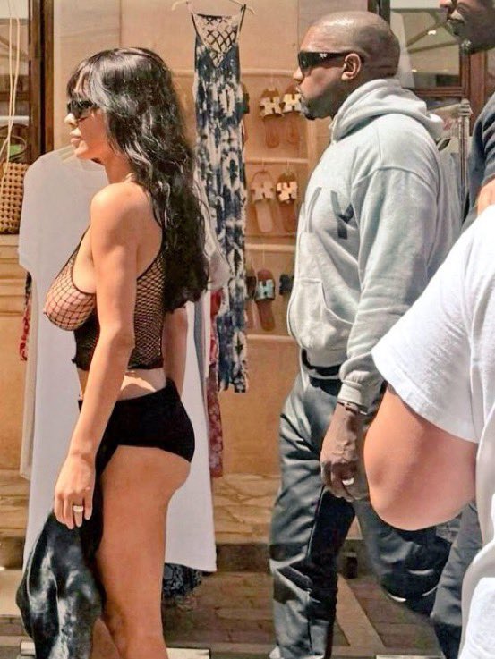 koolsmallz's tweet image. Kanye and Bianca Censori chilling in Spain as usual. But we move on regardless.